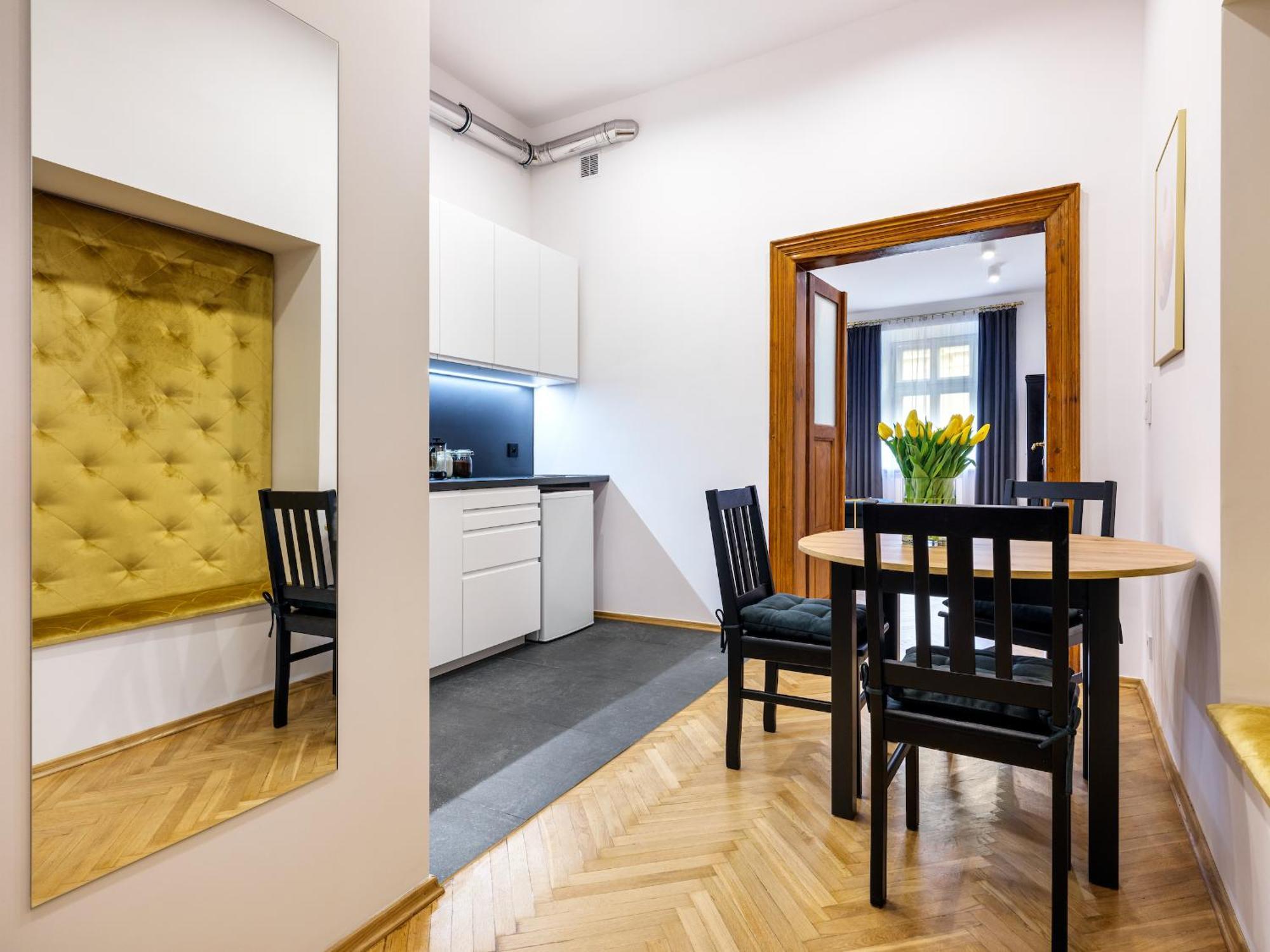 Tyzenhauz Apartments Old Town Krasków Eksteriør bilde